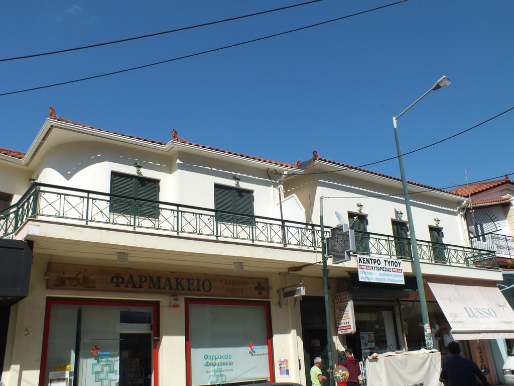 Geo Holiday Studios Kyparissia Buitenkant foto