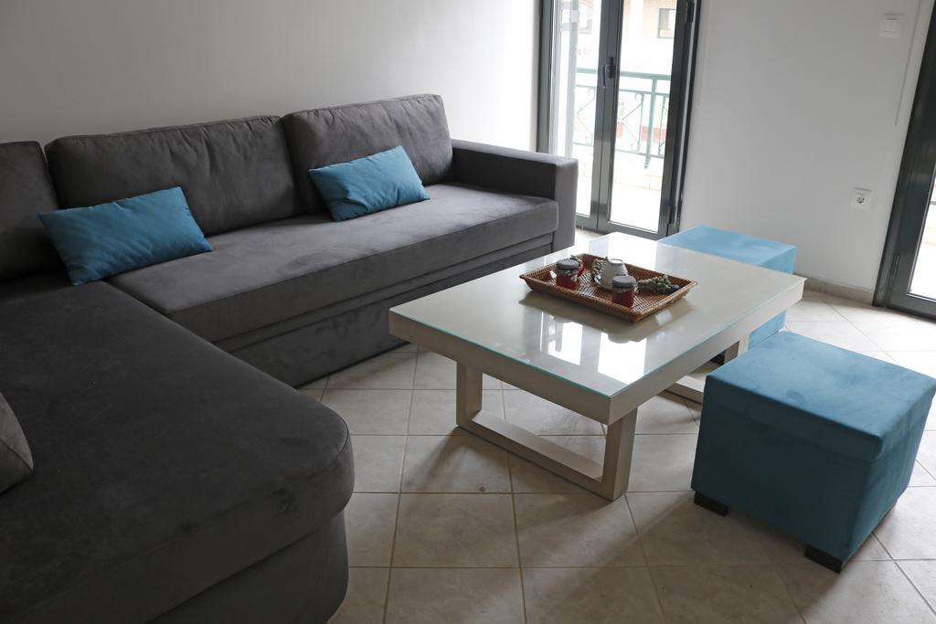Geo Holiday Studios Kyparissia Buitenkant foto