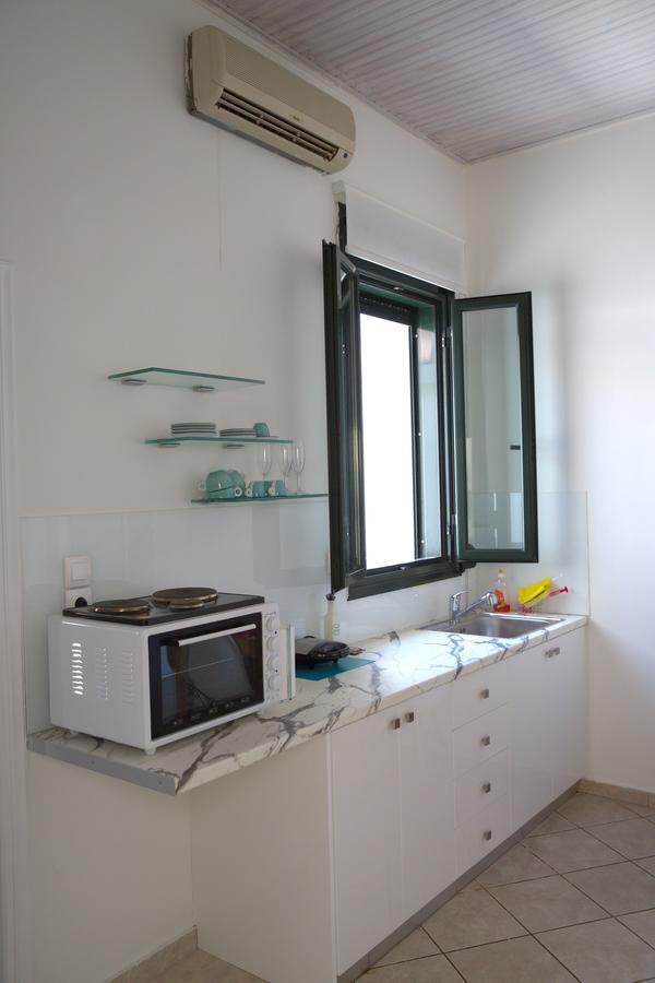Geo Holiday Studios Kyparissia Buitenkant foto